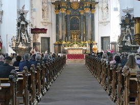 Diakonenweihe im Fuldaer Dom (Foto: Karl-Franz Thiede)